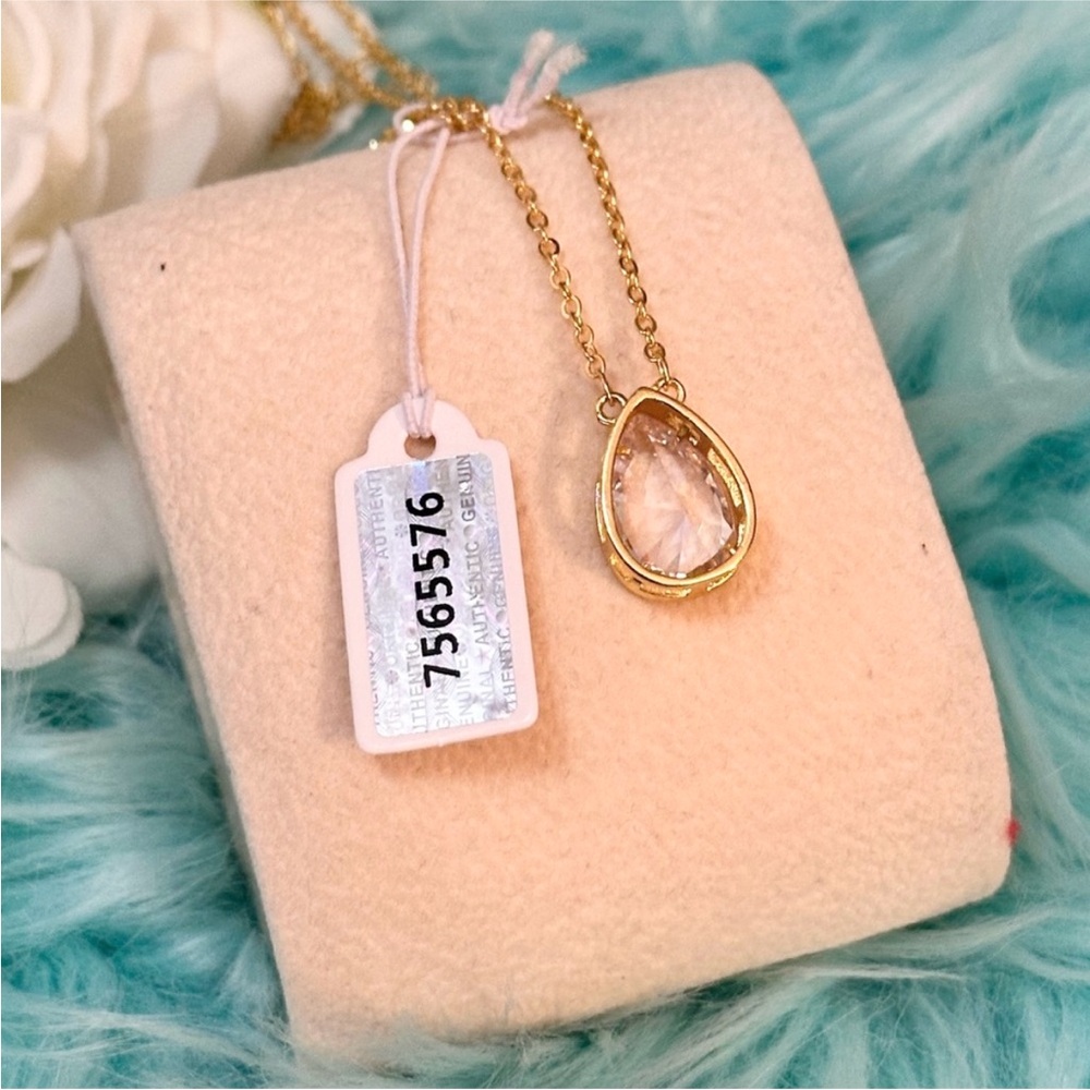 Elegant Gold Teardrop Gemstone Pendant Necklace NEW! - Picture 5 of 7